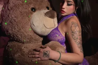 hello Available - 24 - Image 2