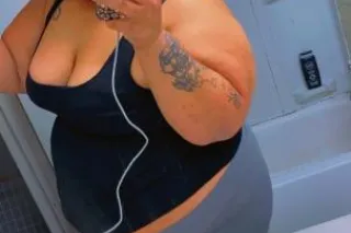 YOUR FAVORITE FAT BITCH IS BACKKKK 🥳 NEW NUMBER, SAME FREAK 😜 - Image 4