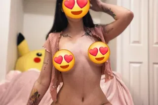 Young Hot Sexy😘 Queen💕✨Horny Curvy TiGht Pussy💦Satisfied Guaranteed Service💦INDEPENDENT💦💋 - Image 2